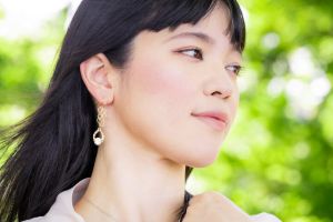 クリニックでの安全な穴あけのイメージ